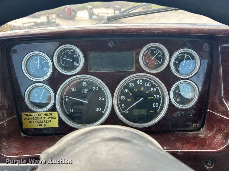 image for item EK8081 2007 Sterling Truck L9500 Series crane truck