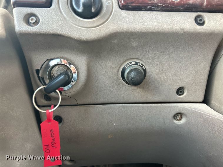 image for item EK8081 2007 Sterling Truck L9500 Series crane truck