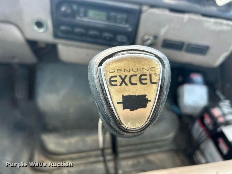 image for item EK8081 2007 Sterling Truck L9500 Series crane truck