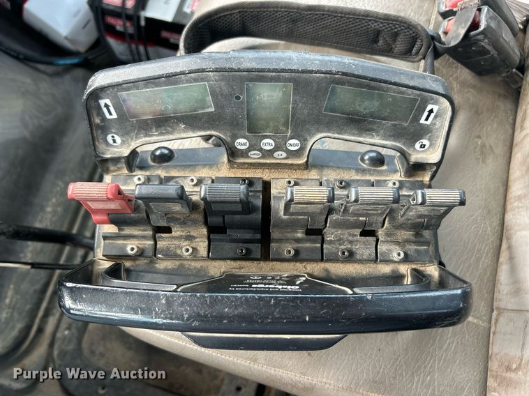 image for item EK8081 2007 Sterling Truck L9500 Series crane truck