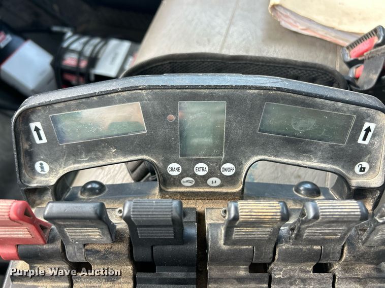 image for item EK8081 2007 Sterling Truck L9500 Series crane truck