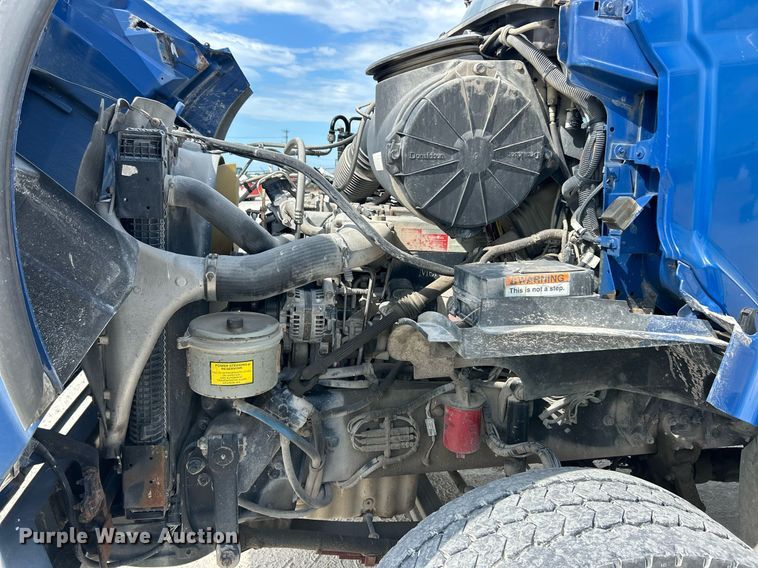 image for item EK8081 2007 Sterling Truck L9500 Series crane truck