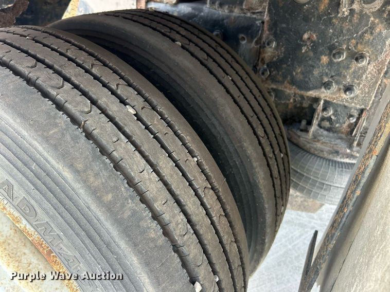 image for item EK8081 2007 Sterling Truck L9500 Series crane truck