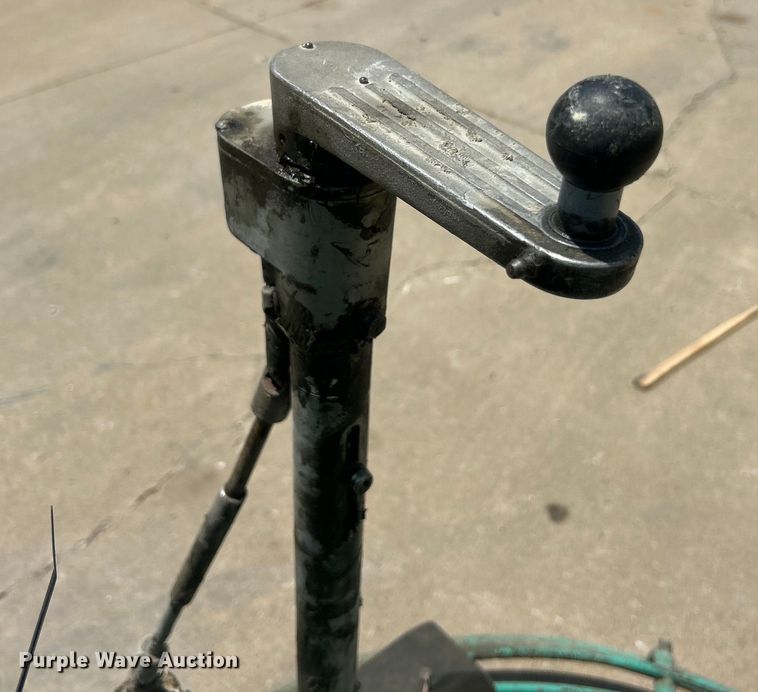 image for item EK8256 Whiteman HHN34TVDTCSL5 power trowel