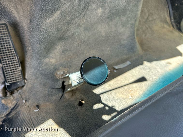 image for item EK8264 1995 Ford F800 reel truck