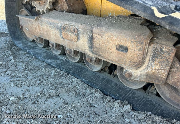 image for item EK8266 2015 John Deere 329E tracked skid steer loader