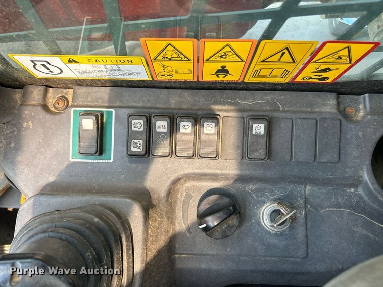 image for item EK8298 2018 Takeuchi TL12R2 tracked skid steer loader