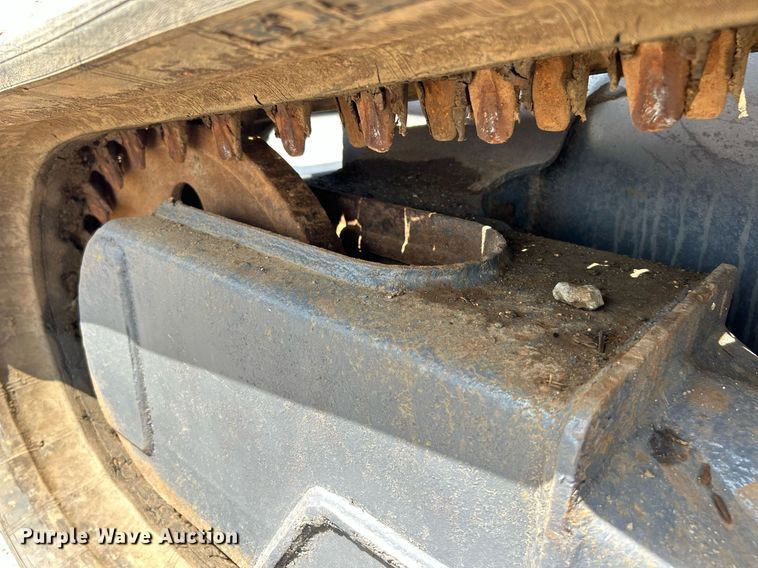 image for item EK8298 2018 Takeuchi TL12R2 tracked skid steer loader