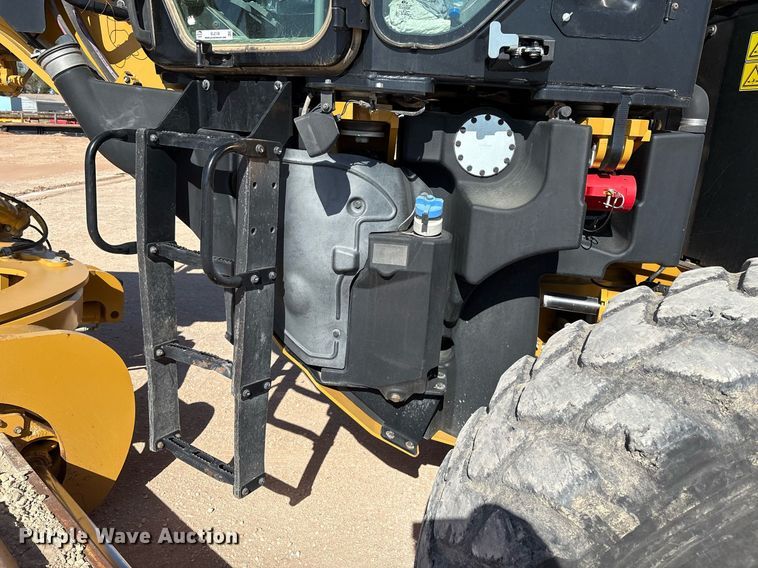 image for item EL2138 2018 Caterpillar 14M3 motor grader