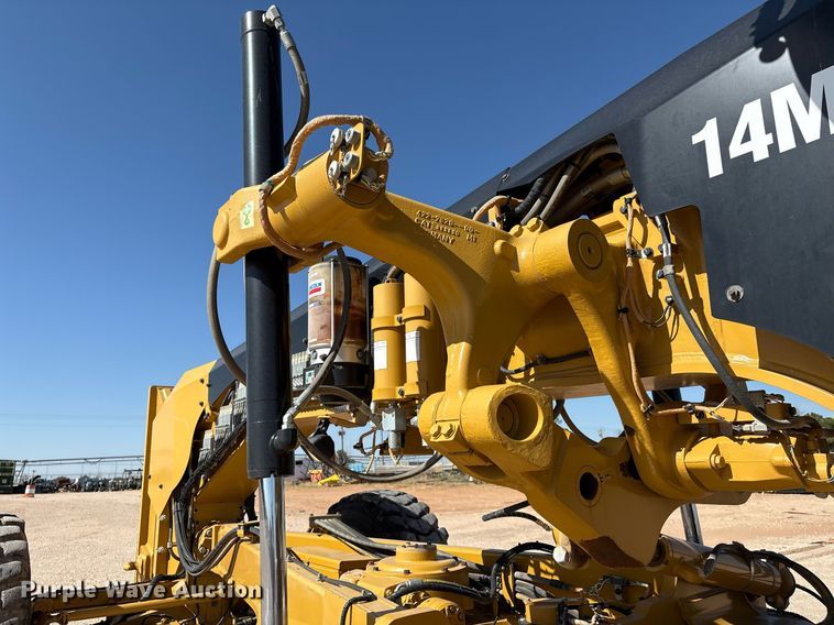 image for item EL2138 2018 Caterpillar 14M3 motor grader