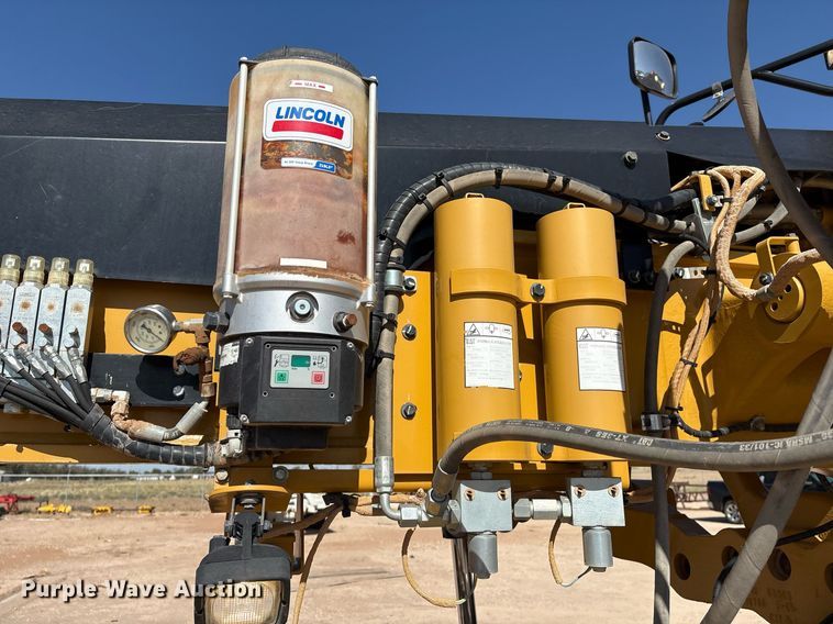 image for item EL2138 2018 Caterpillar 14M3 motor grader