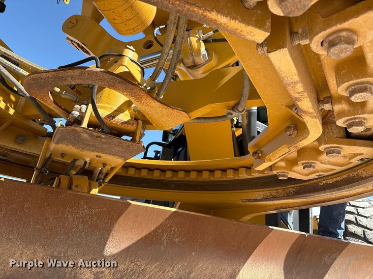 image for item EL2138 2018 Caterpillar 14M3 motor grader