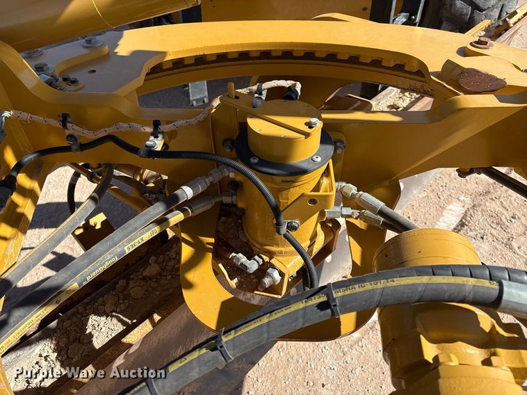 image for item EL2138 2018 Caterpillar 14M3 motor grader