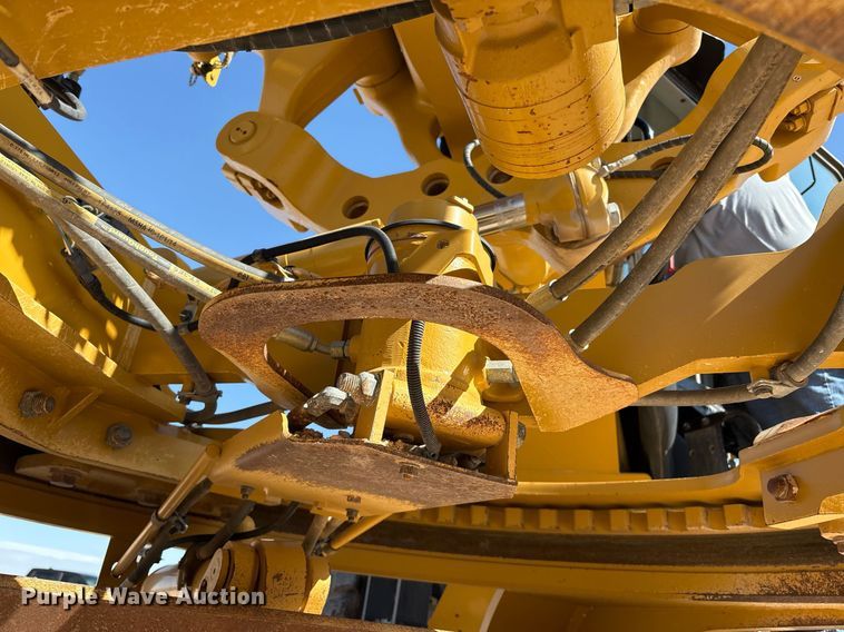 image for item EL2138 2018 Caterpillar 14M3 motor grader