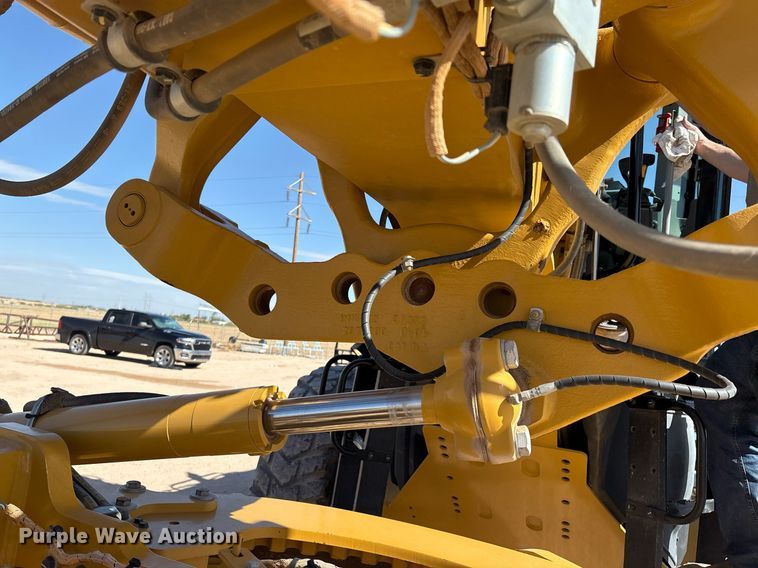 image for item EL2138 2018 Caterpillar 14M3 motor grader