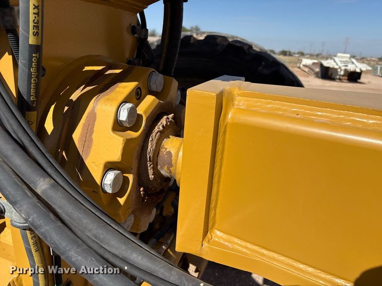 image for item EL2138 2018 Caterpillar 14M3 motor grader