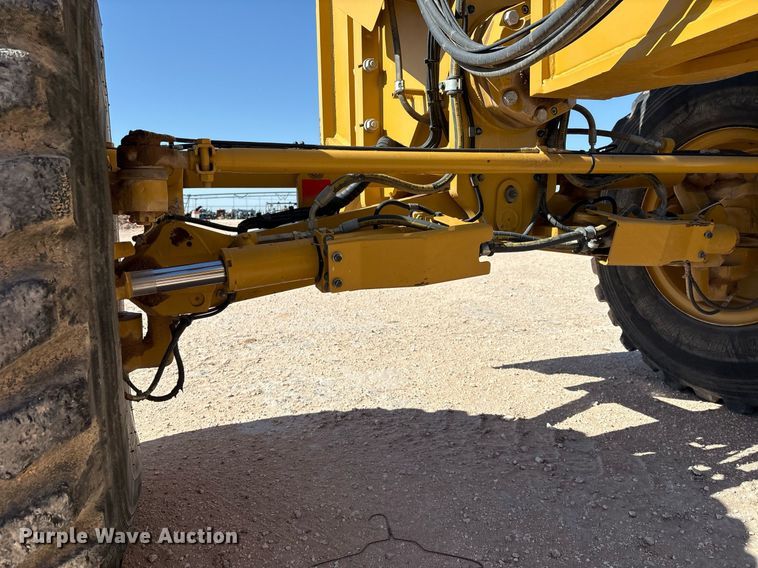 image for item EL2138 2018 Caterpillar 14M3 motor grader