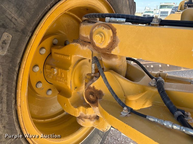 image for item EL2138 2018 Caterpillar 14M3 motor grader