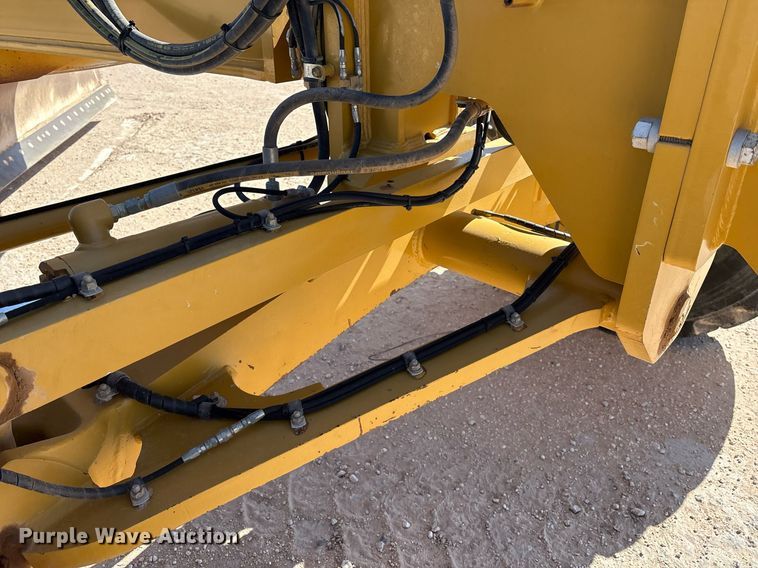 image for item EL2138 2018 Caterpillar 14M3 motor grader