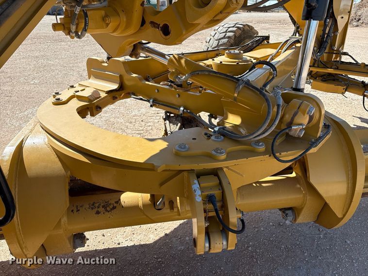 image for item EL2138 2018 Caterpillar 14M3 motor grader