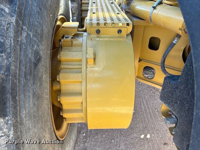 image for item EL2138 2018 Caterpillar 14M3 motor grader