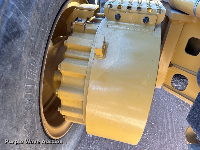 image for item EL2138 2018 Caterpillar 14M3 motor grader