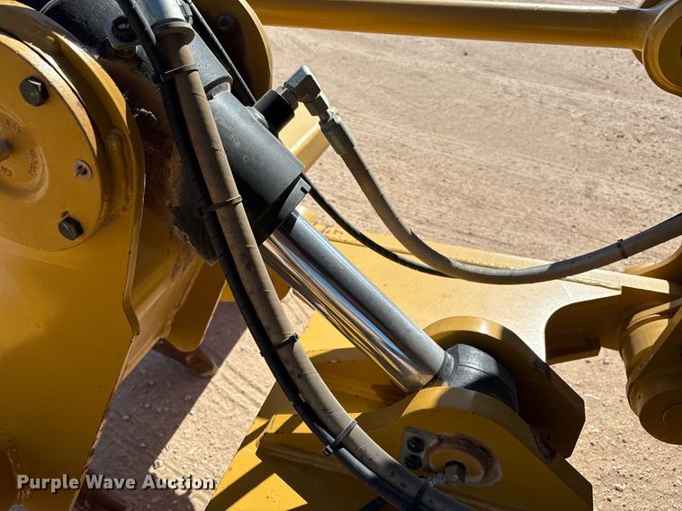 image for item EL2138 2018 Caterpillar 14M3 motor grader