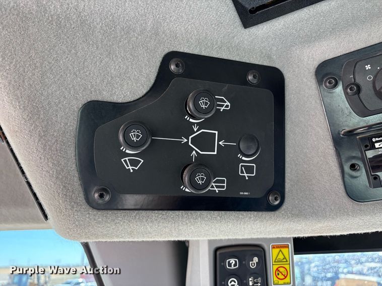 image for item EL2138 2018 Caterpillar 14M3 motor grader