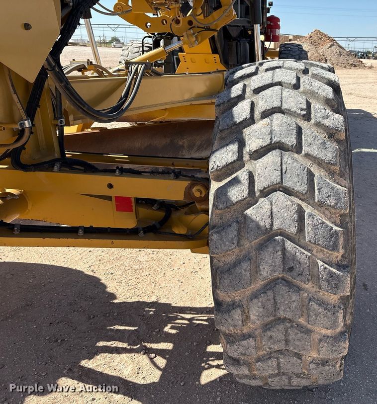 image for item EL2138 2018 Caterpillar 14M3 motor grader