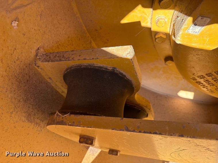 image for item EL2139 2019 Caterpillar CP56B single drum vibratory roller