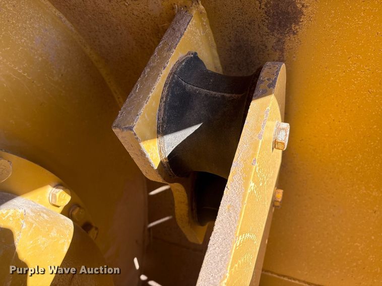 image for item EL2139 2019 Caterpillar CP56B single drum vibratory roller