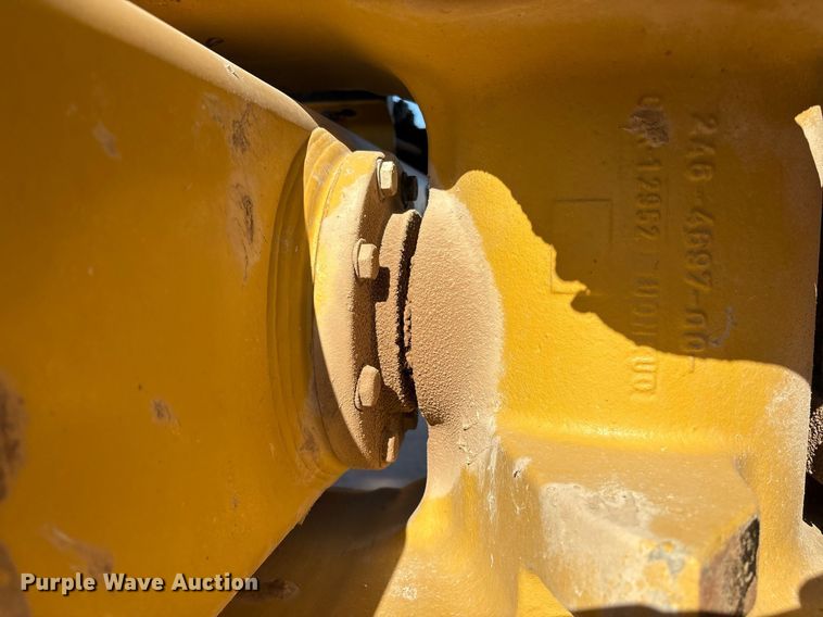 image for item EL2139 2019 Caterpillar CP56B single drum vibratory roller