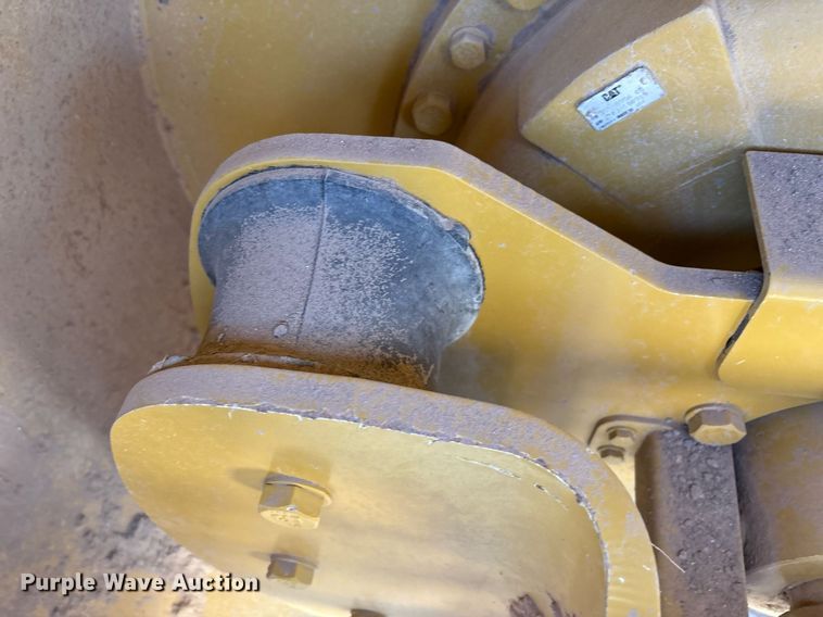 image for item EL2139 2019 Caterpillar CP56B single drum vibratory roller