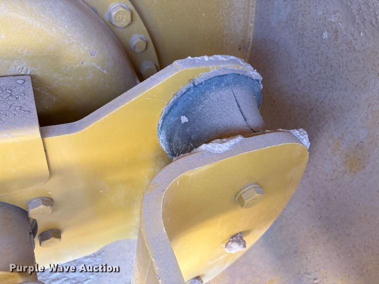 image for item EL2139 2019 Caterpillar CP56B single drum vibratory roller