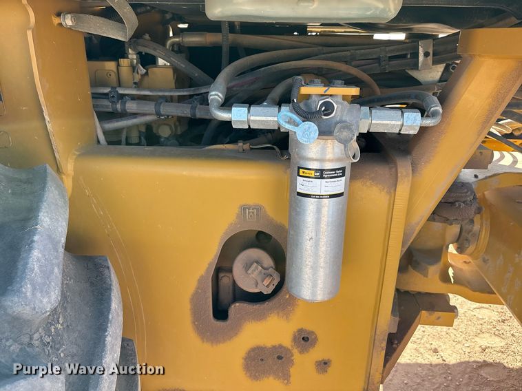 image for item EL2139 2019 Caterpillar CP56B single drum vibratory roller