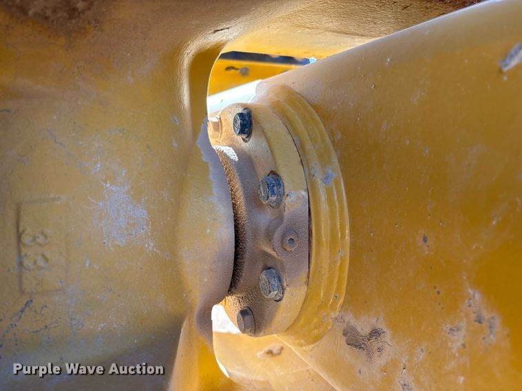 image for item EL2139 2019 Caterpillar CP56B single drum vibratory roller