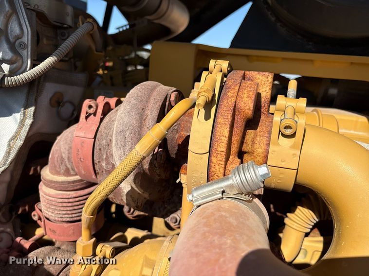 image for item EL2139 2019 Caterpillar CP56B single drum vibratory roller