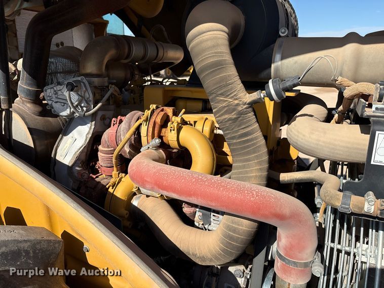 image for item EL2139 2019 Caterpillar CP56B single drum vibratory roller