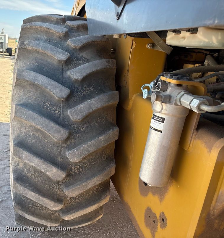 image for item EL2139 2019 Caterpillar CP56B single drum vibratory roller