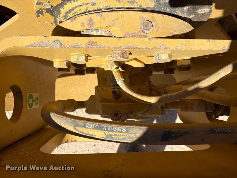 image for item EL2140 2008 Caterpillar CS56 single drum vibratory roller