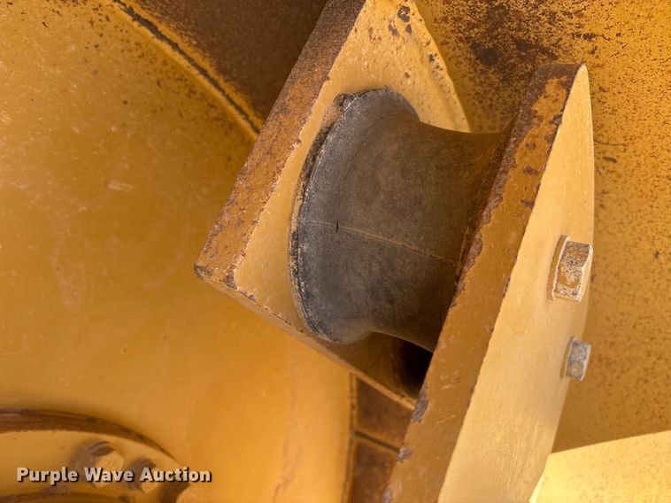 image for item EL2140 2008 Caterpillar CS56 single drum vibratory roller