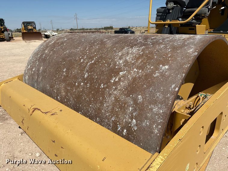 image for item EL2140 2008 Caterpillar CS56 single drum vibratory roller