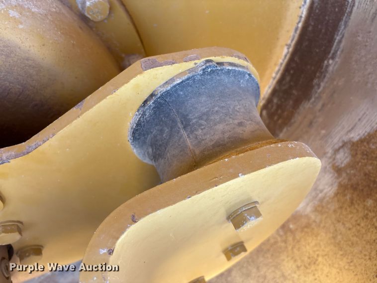image for item EL2140 2008 Caterpillar CS56 single drum vibratory roller
