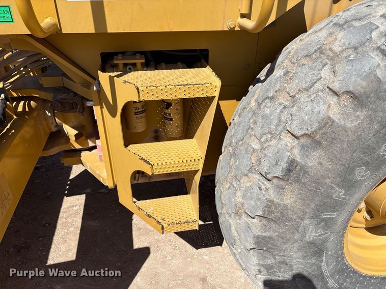 image for item EL2140 2008 Caterpillar CS56 single drum vibratory roller