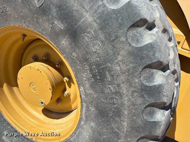 image for item EL2140 2008 Caterpillar CS56 single drum vibratory roller