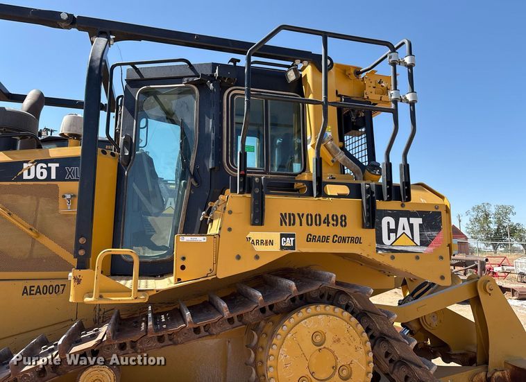 image for item EL2141 2019 Caterpillar D6T dozer