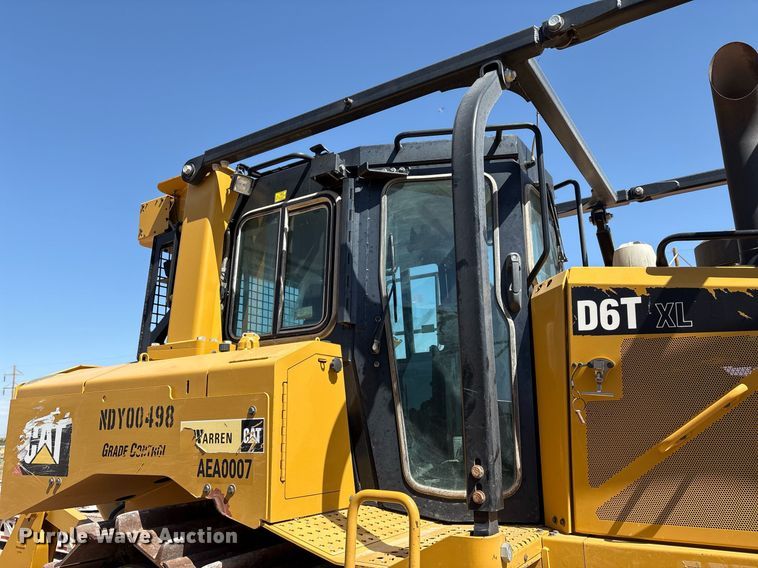 image for item EL2141 2019 Caterpillar D6T dozer