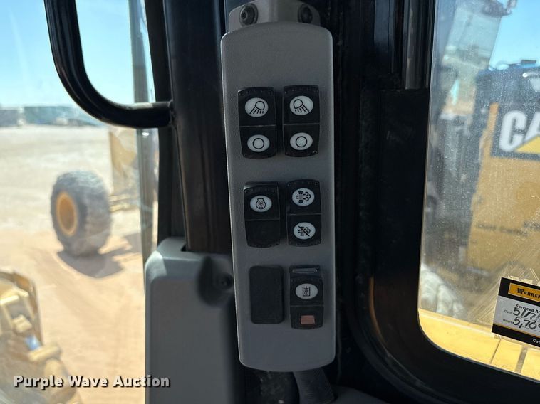 image for item EL2141 2019 Caterpillar D6T dozer