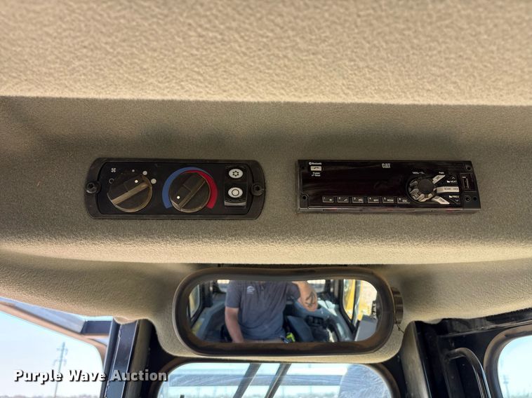 image for item EL2141 2019 Caterpillar D6T dozer