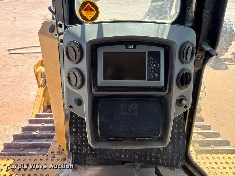 image for item EL2141 2019 Caterpillar D6T dozer